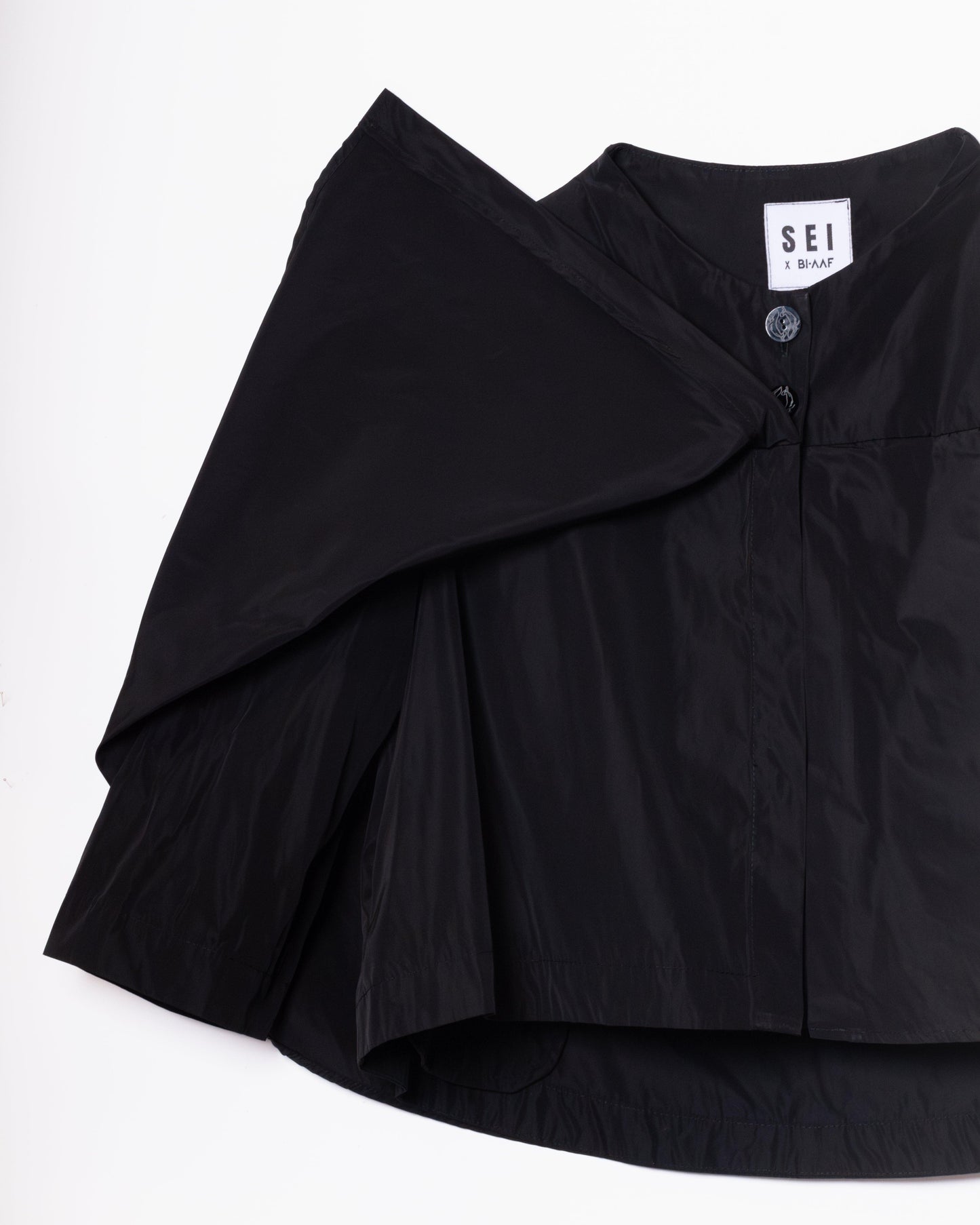 CHAQUETA CORTA