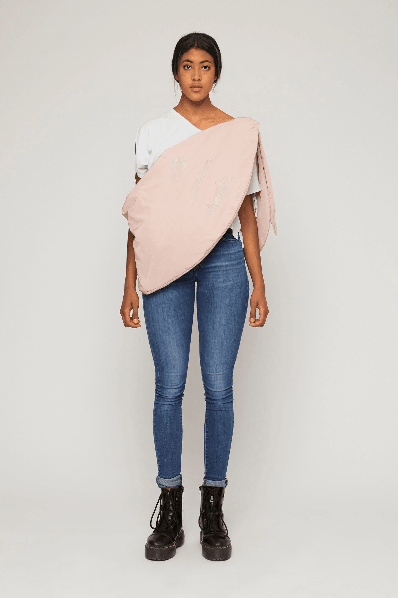 BOW-EMBELLISHED PADDED SHOULDER BAG - BIAAF LAB