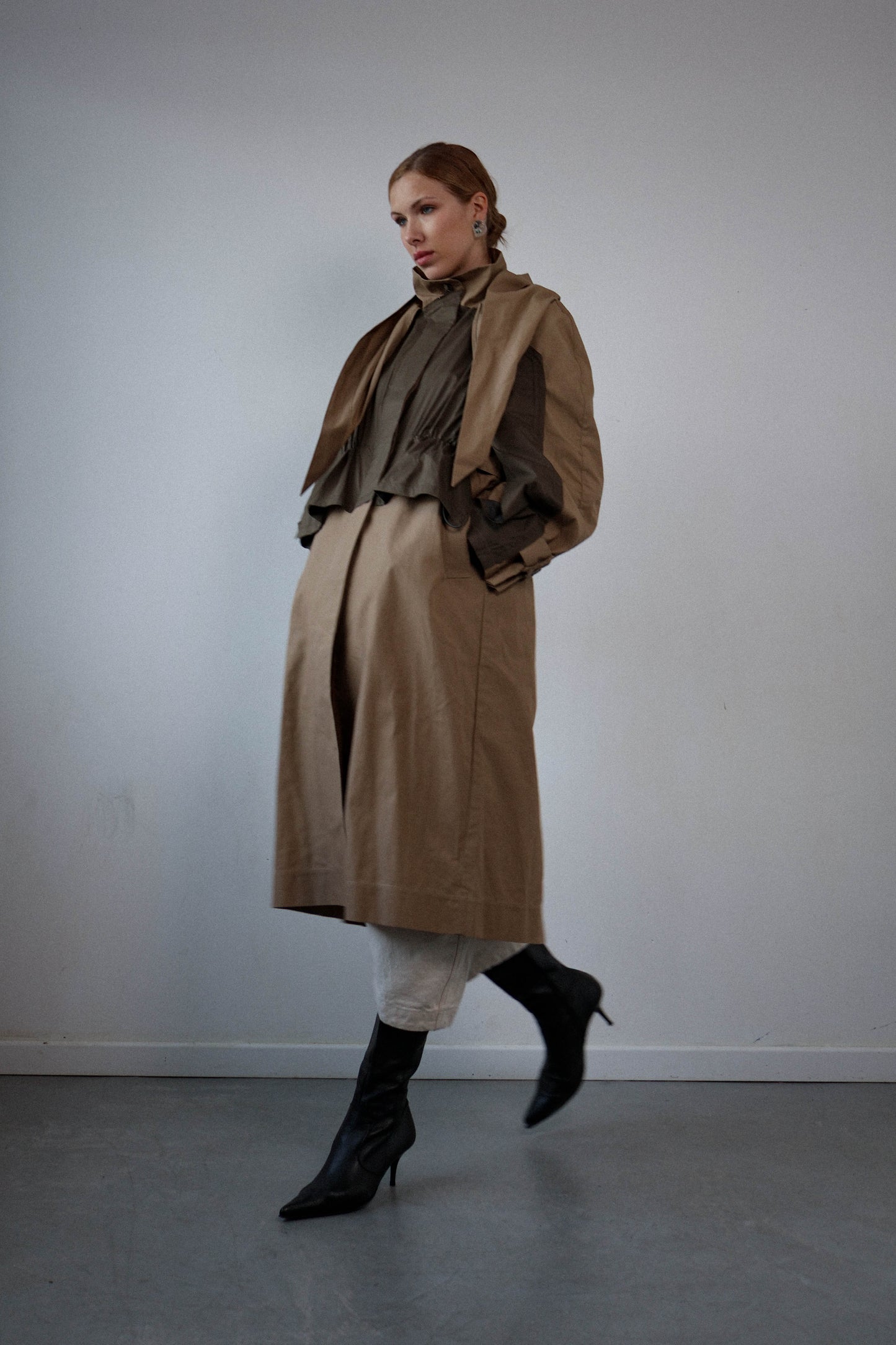 HOODED TRENCH COAT - BEIGE AND GREEN