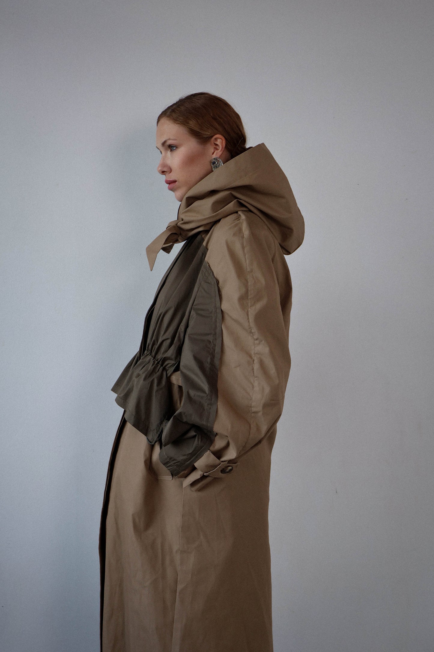 HOODED TRENCH COAT - BEIGE AND GREEN