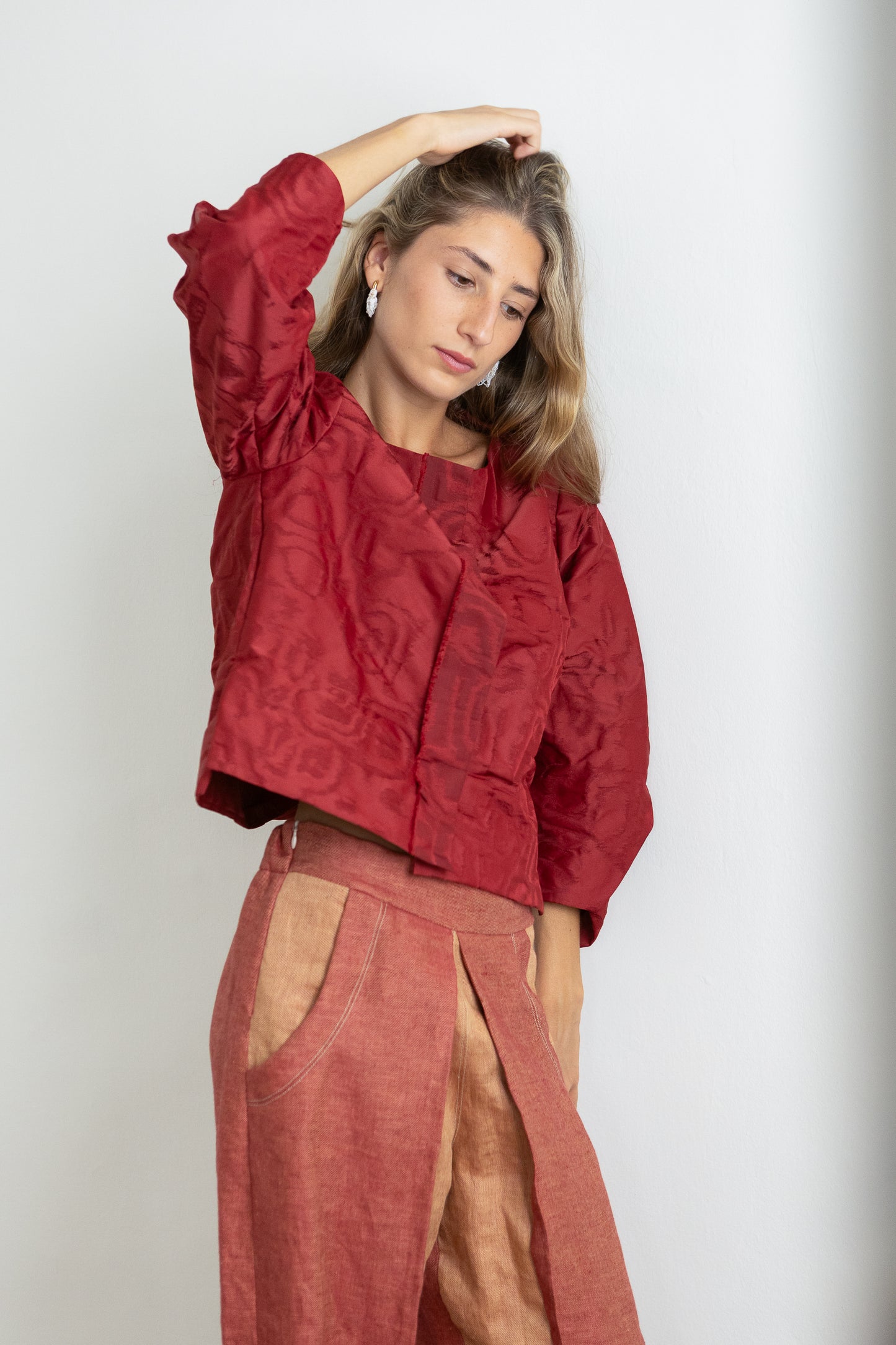 MOIRÉ red shirt