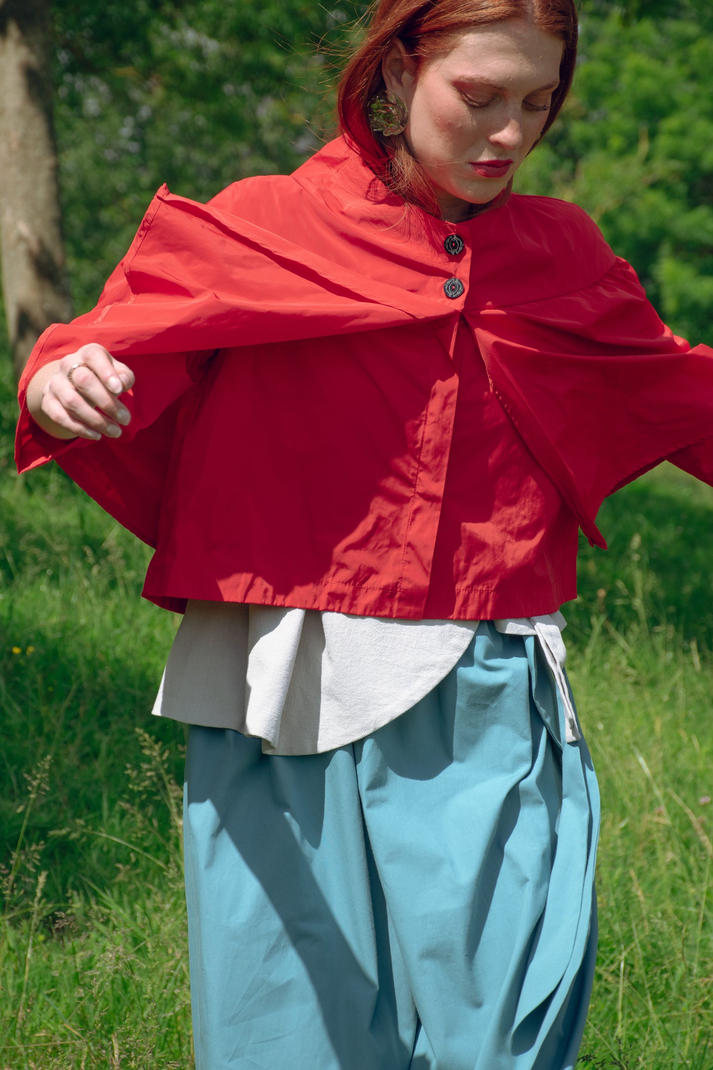 SHORT RED JACKET